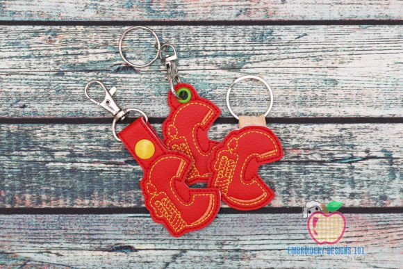 Letters C Keyfob ITH for Boutique Apparel